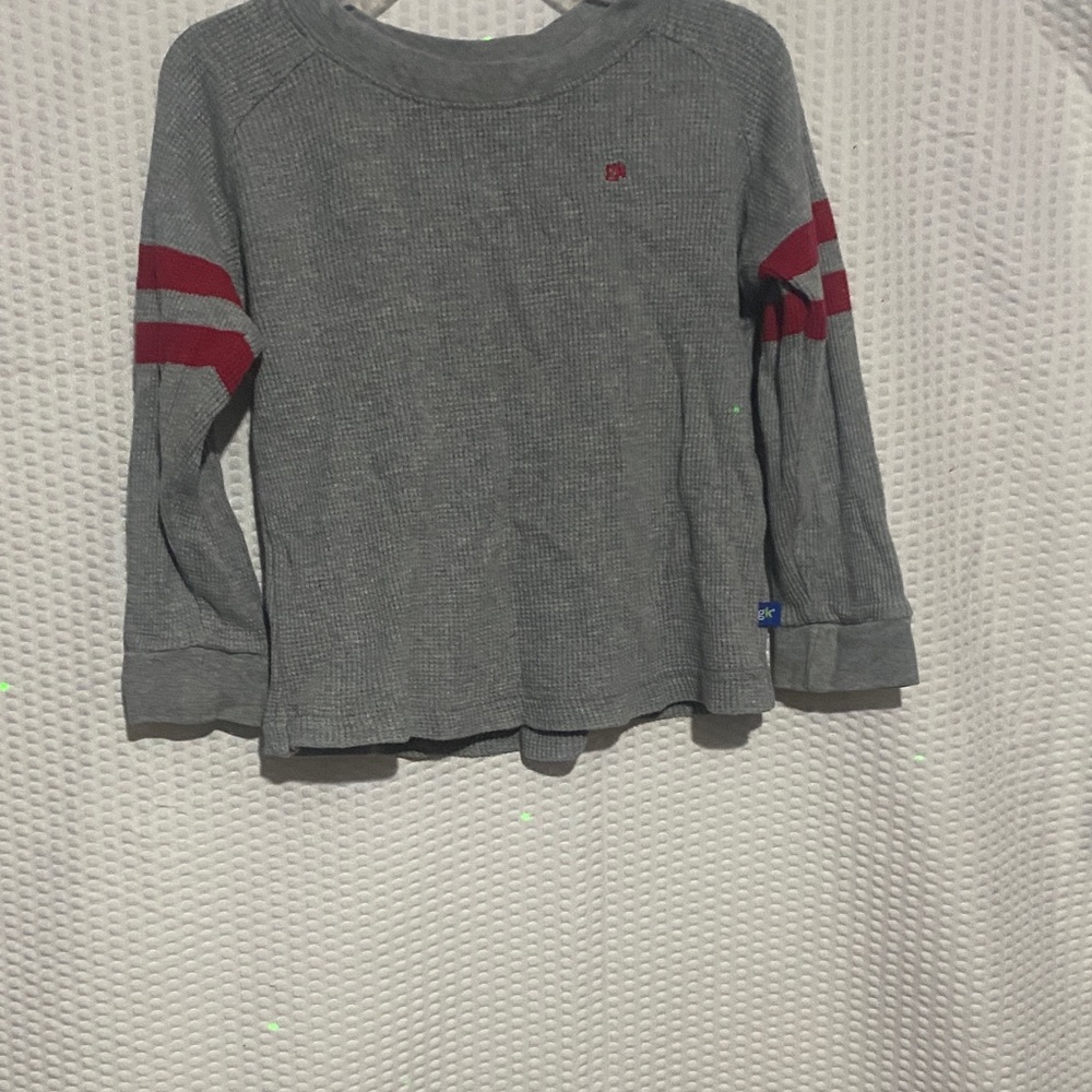 Stylish Gray Long Sleeve Tee with Red Stripes